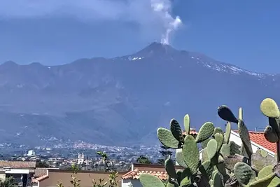 Image de Entre Taormine et Catane, magnifique maison avec vue sur l'Etna