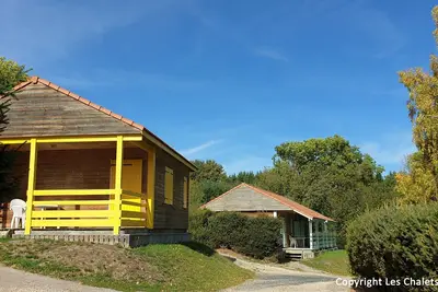 Image de Chalet, vue panoram, entièrement équipé, terrasse privative, piscine couverte. .