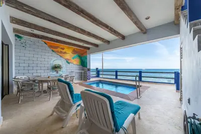 Image de Luxury Oceanfront Retreat 4\/4 Private Pool Centre-ville Ă pied de North Beach