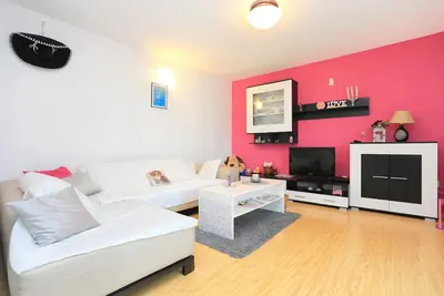 Image de Appartement de deux chambres avec le balcon et la vue sur le mer Kastel Kambelovac, Kastela (A-15885-a)