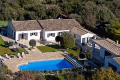 Image de Tres belle villa à Lorgues avec annexe pour 8 personnes.