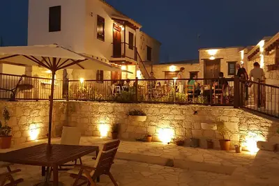 Image de Olympia Traditional Houses
