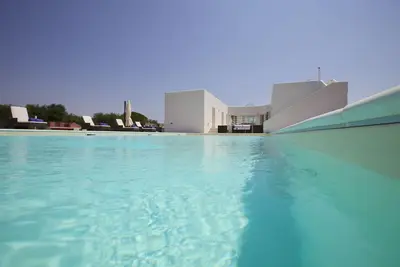 Image de Une villa moderne située entre Manduria, Sava et Campomarino dans un cadre paisible