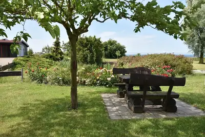 Image de Maison de vacances confortable à Bastorf avec vue sur la mer