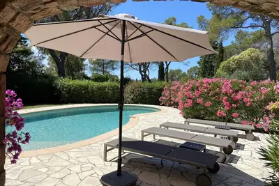 Image de Villa  260 m2  Pour 8 à 10 Personnes Confort Et  Charme Dans Un Endroit Calme