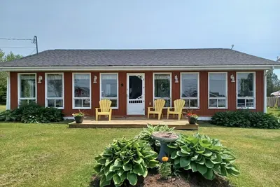 Image de Grandview Beach Cottage, 3 chambres + couchettes, kayaks, Ă 10 km de Summersid