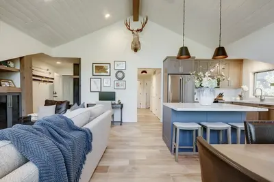 Image de Lower Deer Valley. Style de cabine. Spa privatif et navette gratuite