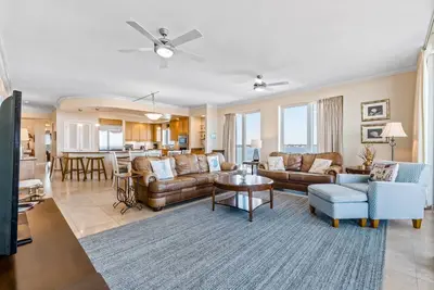 Image de Luxueux condo w / piscine partagée & bain à remous - à quelques pas de la plage