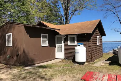 Image de Lakeside Cabins - Chalet # 1