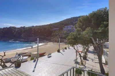 Image de Appartement avec vue sur mer, très proche de la plage, idéal pour les familles