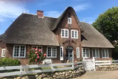 Image de Salon historique sous le chaume pour quatre personnes