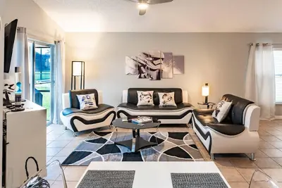 Image de Escapade galactique Star Wars avec piscine / spa à Emerald Island Resort (à quelques minutes de Disney)