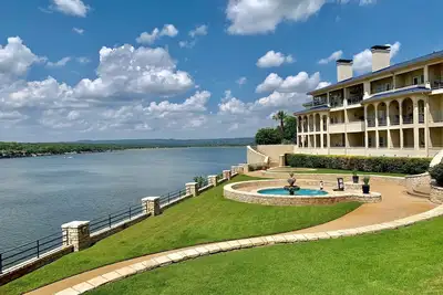 Image de UNITÉ 2114 2 chambres 2 salles de bain sur le lac Travis avec vue panoramique sur le lac