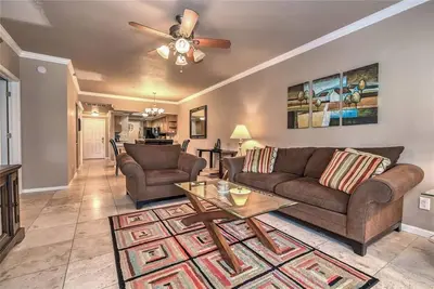 Image de UNITÉ 2111 - 2 Br / 2 Ba à Island on Lake Travis - Toutes les commodités du complexe