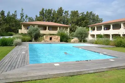 Image de Appart T2- Grand Standing -clim- piscine-plage à 800m