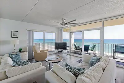 Image de Magnifiquement décoré, unité de coin 3/3 en bord de mer dans Ocean Condo # 401