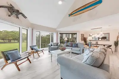 Image de 3br \/ 2ba Spinnaker! Golf \/ Lagoon Views! Marche pour Pelican Beach, Club, piscines!