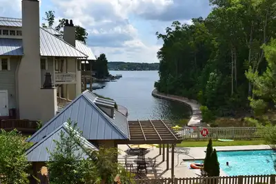 Image de Bolton Cove: 12 Cricket Ln. Piscine, plage, aire de jeux, location de bateaux - 3 maisons disponibles