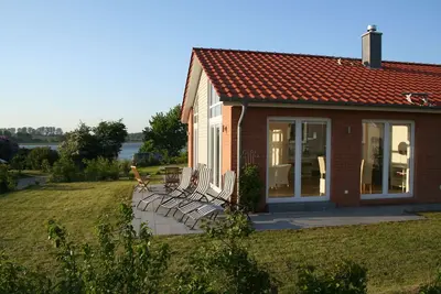 Image de Maison de vacances avec vue sloe | Sauna | Whirlpool | Poêle Wi-Fi gratuit