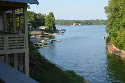 Image de Bolton Cove: 10 Cricket Ln. Piscine, plage, aire de jeux, location de bateaux - 3 maisons disponibles