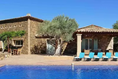 Image de Villa Joya: une superbe villa élégante sur un terrain privé avec piscine chauffée
