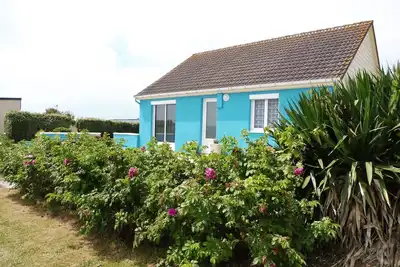 adjacent a la plage, maisonnette, cote est du Cotentin,