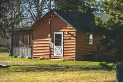 Image de Norway Grand 3br Lakefront Cabin w \/ Private Launch and Dock