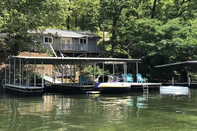 Image de Waterfront Cottage présenté sur «Hgtv» pour 10 personnes