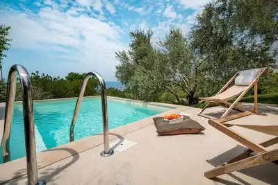 Image de Maison de vacances privée avec Wifi, climatisation, piscine privée, Tv, terrasse, parking