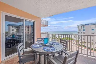 Image de Vue sur la plage, balcon, cheminée, piscine, bain à remous, W / D, barbecue, Wi-Fi gratuit, 2 parkings -1412 Beach Cottages