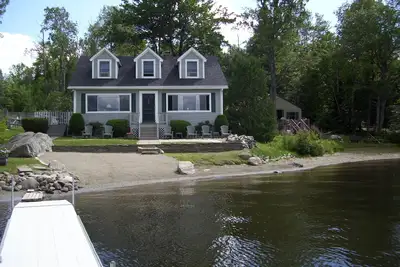 Image de Quaint Beech Hill Pond Cottage - Sandy Beach privé près Acadia et Bar Harbor
