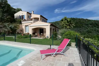 Villa avec Piscine sécurisée vue mer