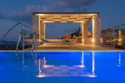 Image de Élégante villa de 4 chambres très proche de la mer avec une vue imprenable sur la mer