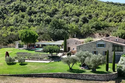 Image de Domaine Exclusif, 16 lits, 7 ch. avec Ac, tennis, piscine chauffée, Spa & Chef