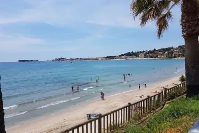 Image de Bandol - Seaside - Beautiful Apartment - all Comfort - Air Conditioning-Wifi. . .
