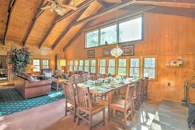 Image de Nouveau! Riverfront Cabin Ă Alger w \/ Patio & WiFi!