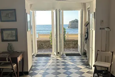 Image de Premiere Ligne Plage Miramar Centre Ville Biarritz