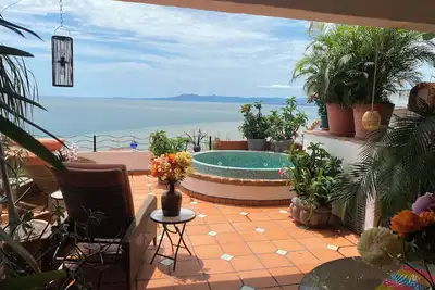 Spectaculaire Spacieuse Spacieuse Espagnole 2br 2ba Terrasse Oceanview privée Jacuzzi