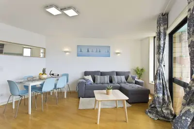 Image de Sunny Cozy Flat avec balcon de Host Wise