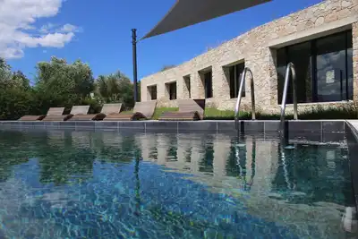 Image de Villa d'architecte, haut standing, 4 chambres, piscine privée