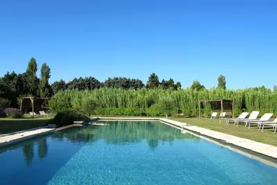 Image de Propriété de Charme du 17ème - grande piscine entre Avignon et l'Isle-sur-Sorgue