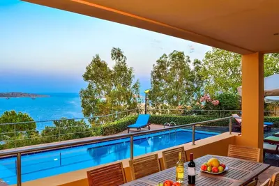 Image de Chloe Seafront Villa