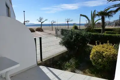 Image de Bel appartement en face de la mer Ă Roses Inmosantos Oasis E3