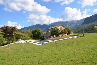 Image de Gîte classé 4 étoiles, ancienne bergerie rénovée avec goût, grande piscine
