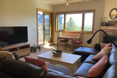 Image de Littéralement à deux pas de la télécabine - Pas besoin de voiture - des tarifs magnifiques et excellents!