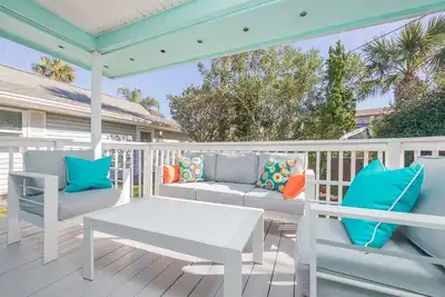 Image de Scv 38 2br 1Bath Cottage côtier bohème dans une communauté face à l'océan avec promenade privée jusqu'à la plage, piscine sur la propriété et animaux acceptés