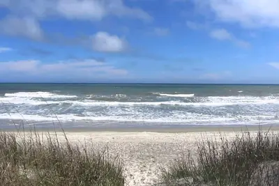 Image de Surfside by the Sea Semaine spéciale du 3 au 10 août à 1 100 $! ! !
