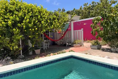 Image de Beau studio à la piscine