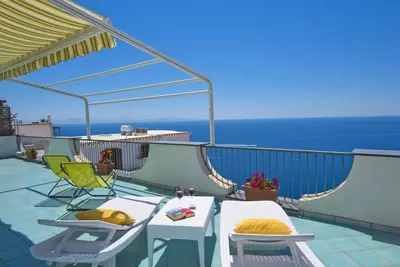 Moressa pretty apartment large terrace parking