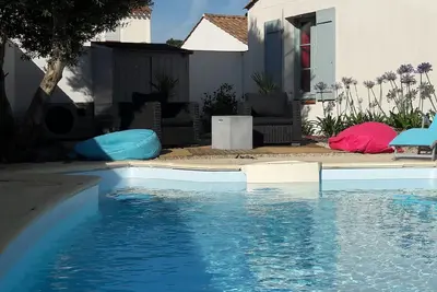Image de Villa Ă Saint de monts avec chauffage piscine et Wifi dans la maison gratuits
